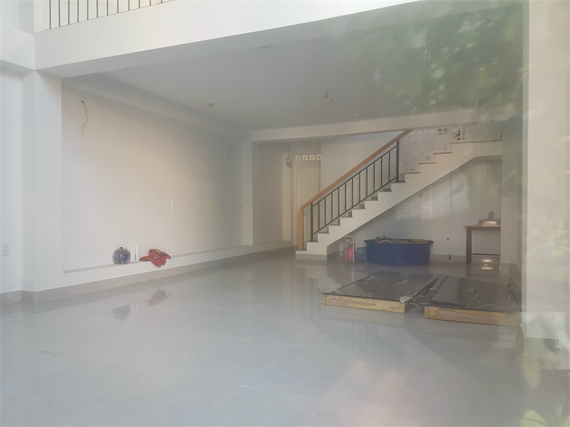 Cho thuê nhà kính đẹp mặt tiền 1 trệt 3 lầu đường 30/4, TP Vũng Tàu 12862094