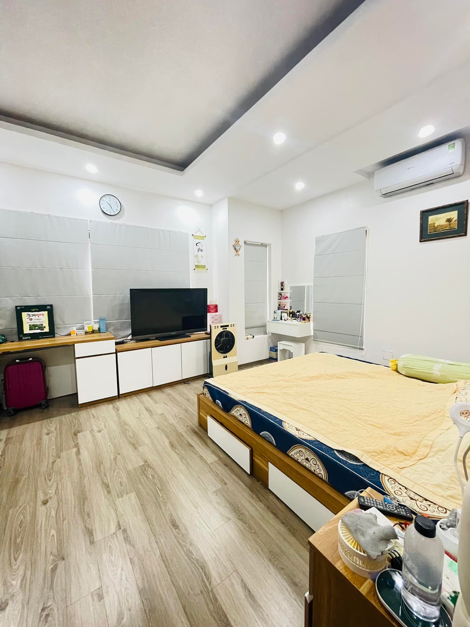 BÁN NHÀ VÕ CHÍ CÔNG – LÔ GÓC –Ô TÔ ĐỖ CỬA – NỘI THẤT HIỆN ĐẠI
 51 M 5 TẦNG 7,4 TỶ 12872101