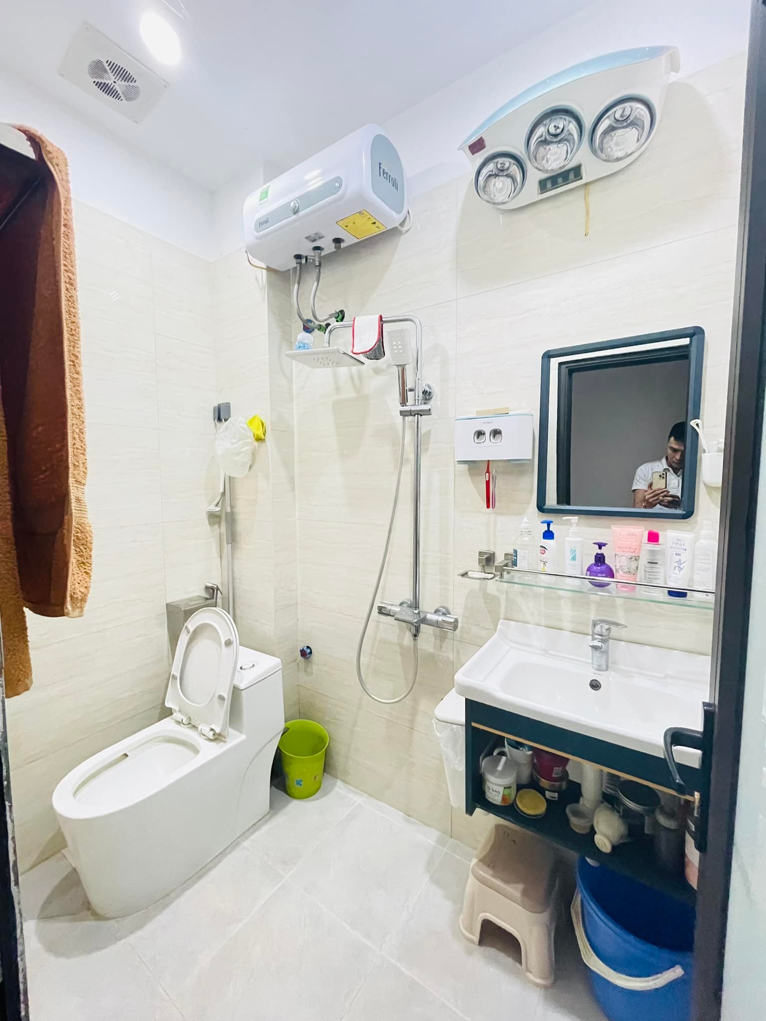 BÁN NHÀ VÕ CHÍ CÔNG – LÔ GÓC –Ô TÔ ĐỖ CỬA – NỘI THẤT HIỆN ĐẠI
 51 M 5 TẦNG 7,4 TỶ 12872101