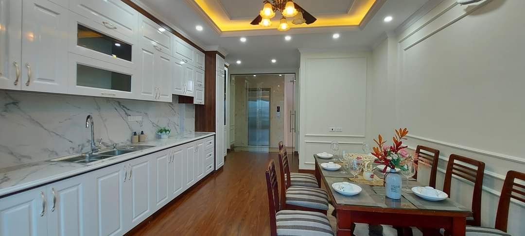 Bán nhà mặt phố Đông Quan,Cầu Giấy,46m x 7 tầng,Kinh doanh 12872932