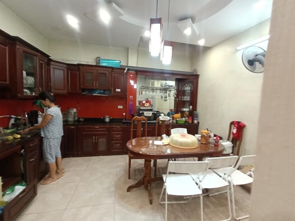 RẤT HIẾM CÓ - DUY NHẤT NHÀ PHỐ TRIỆU VIỆT VƯƠNG - HAI BÀ TRƯNG BÁN: 60Mx5TẦNG NGÕ Ô TÔ 12873227