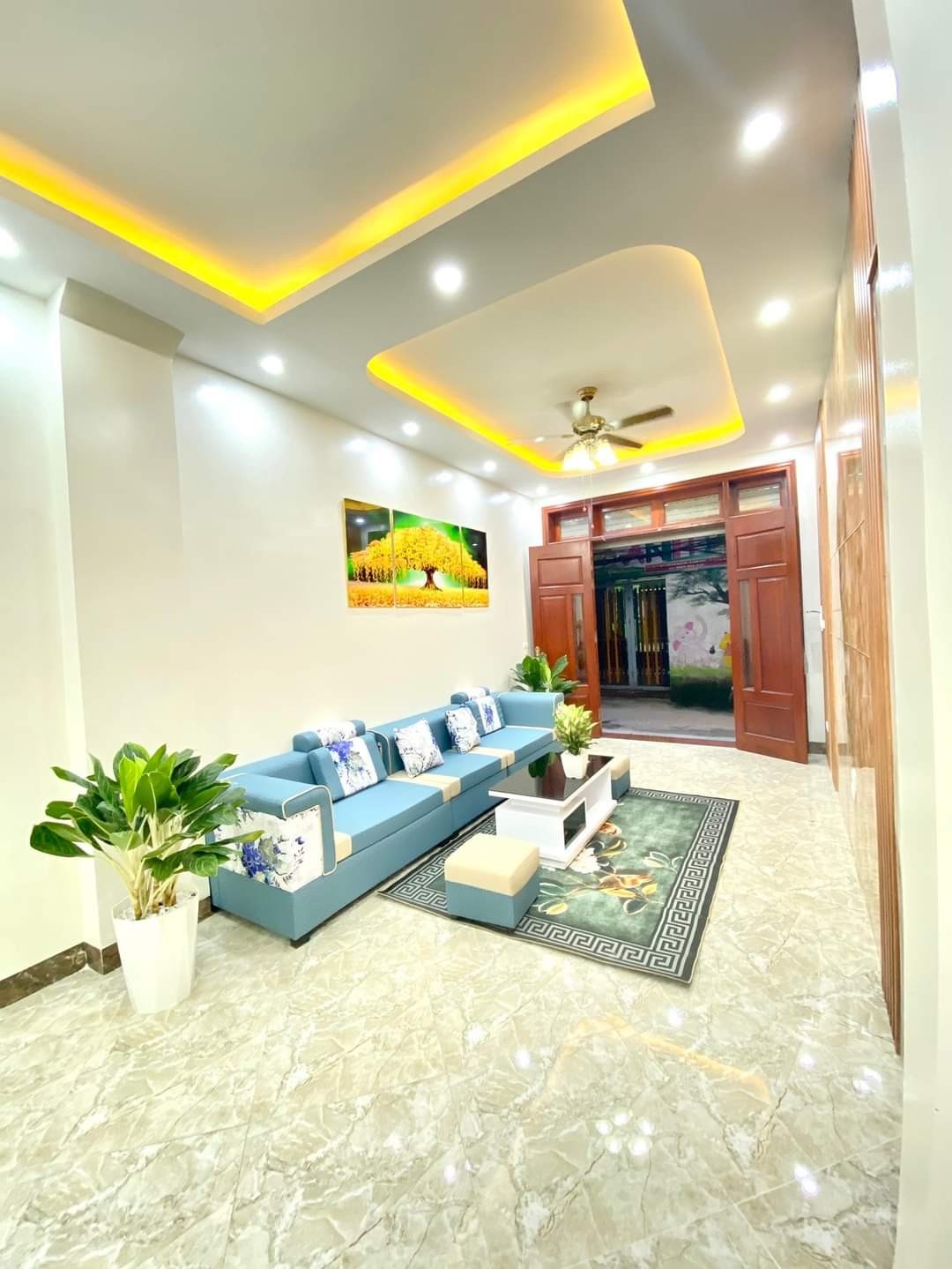 
Bán nhà Nguyễn Chánh 60m2 7T thang máy mt4m phân lô oto ngõ to như phố 11,5 tỷ .
 12882578