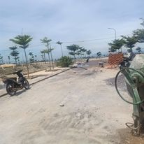 Đất nằm khu đối diện bờ kè suối Cát Tiến 2,2 tỷ 12890570