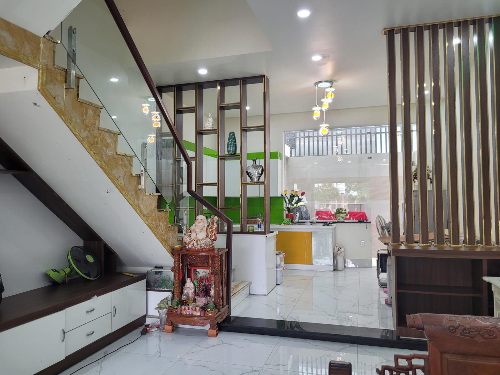 NHÀ HẺM 416 PHẠM VĂN BẠCH, 4 TẦNG, 52M GIÁ 4.8 TỶ LH0933928022 12940464