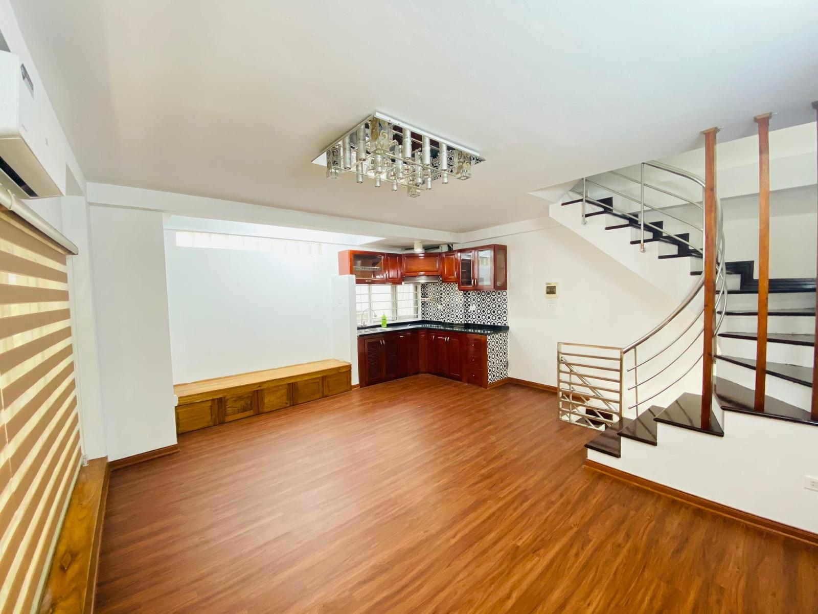 Kinh Doanh,Lô Góc,O tô đỗ cửa, An Ninh, tại Tây Sơn,65m2x3Tầng,9.5Tỷ 12971938