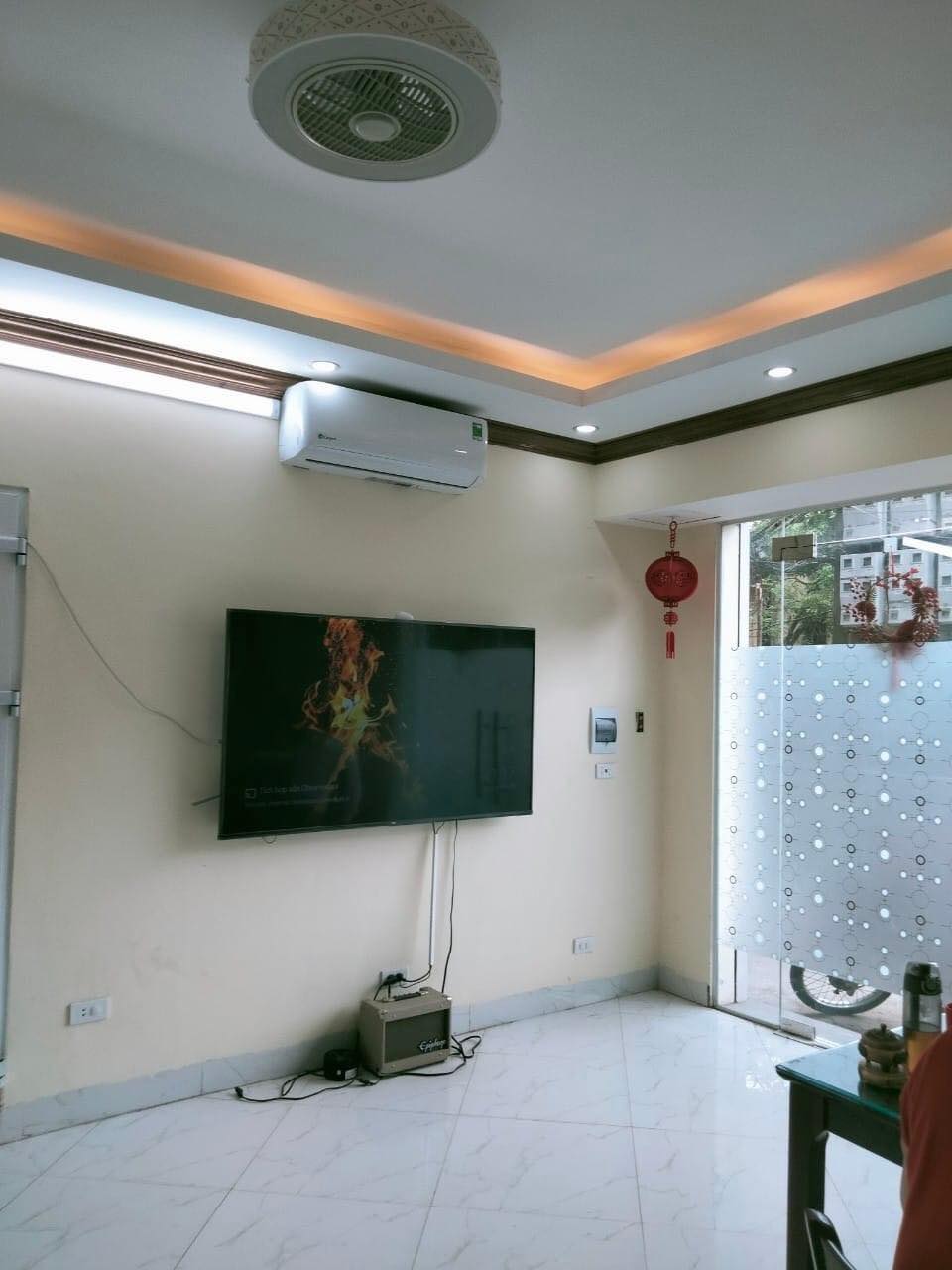 ĐỘI CẤN, BA ĐÌNH ; 40M2, 4T, MẶT TIỀN 4.3M, GIÁ 3.8TỶ ; CHỈ 30M RA PHỐ, OTO ĐỖ NGAY NHÀ.
 12980251