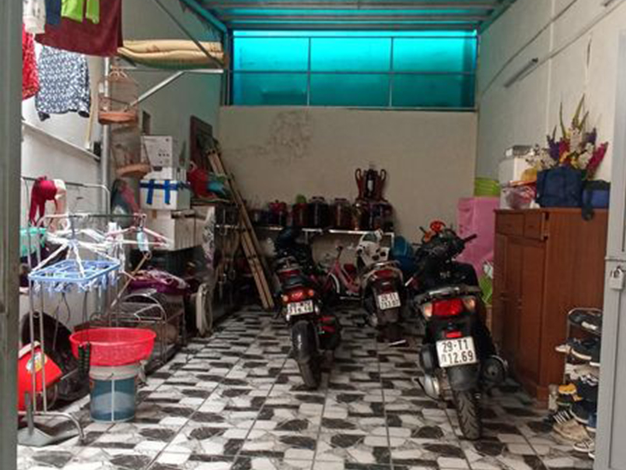 Bán nhà Trâu Quỳ siêu hiếm 38m2 mtiền 4m –tặng ngay nhà C4 ở ngay.0982852808 12985805