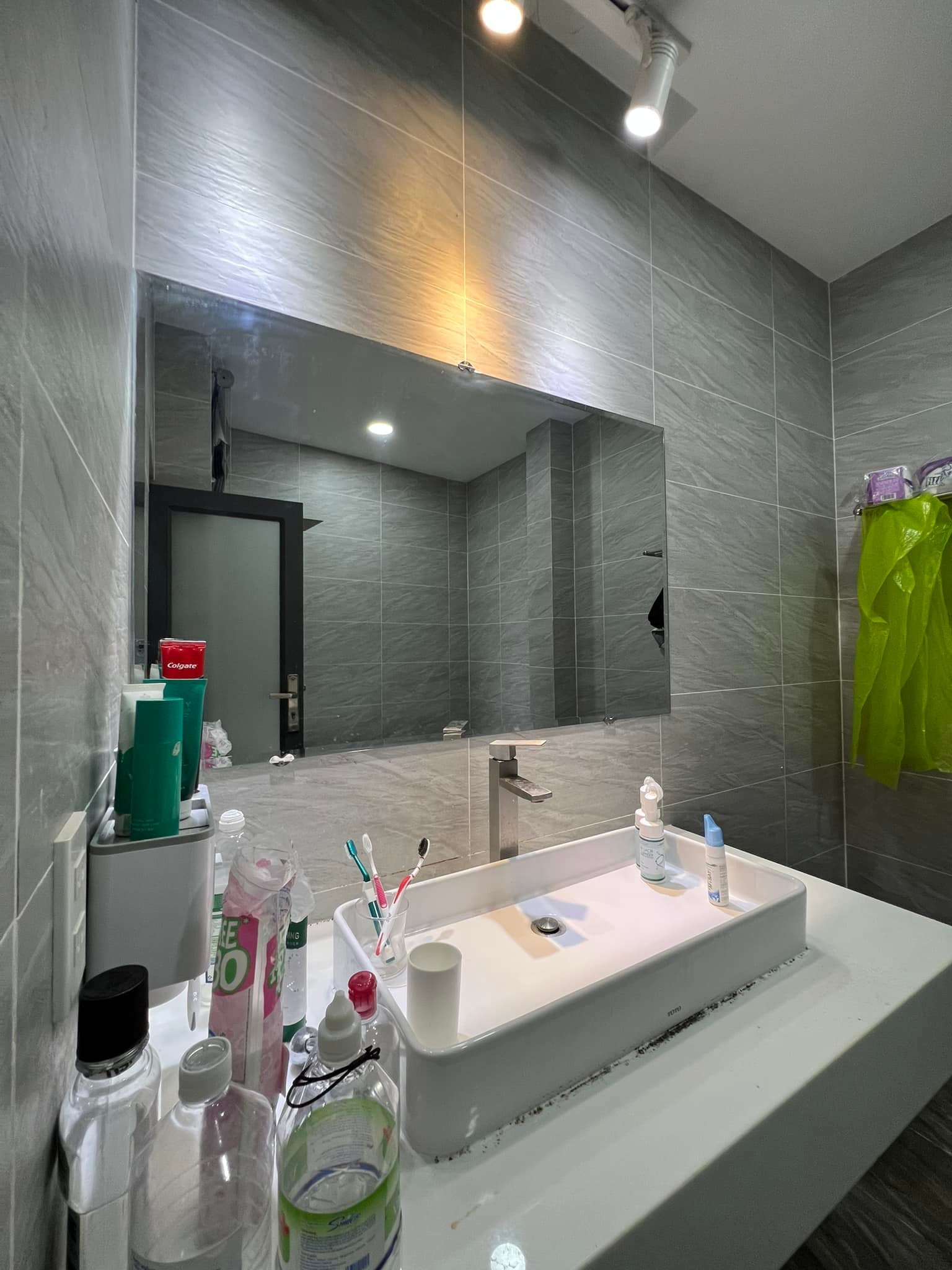 Bán nhà Hẻm xe hơi nhà mới 4 tầng gần chợ Hiệp Bình 75m2 giá 7.9 tỷ. 12998047