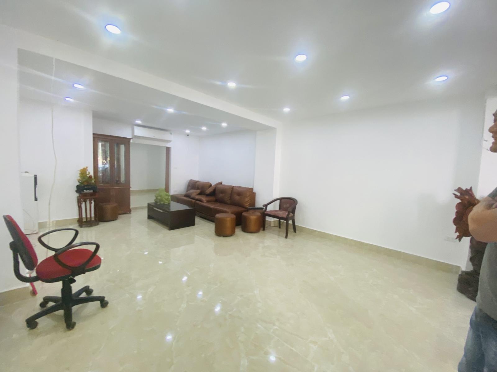 Bán nhà mặt phố Nguyễn Văn Tuyết, HIẾM, mặt tiền 12m, Kinh Doanh Đỉnh, Nhà Mới Đẹp, Giá Rẻ 8.9 tỷ 12999544