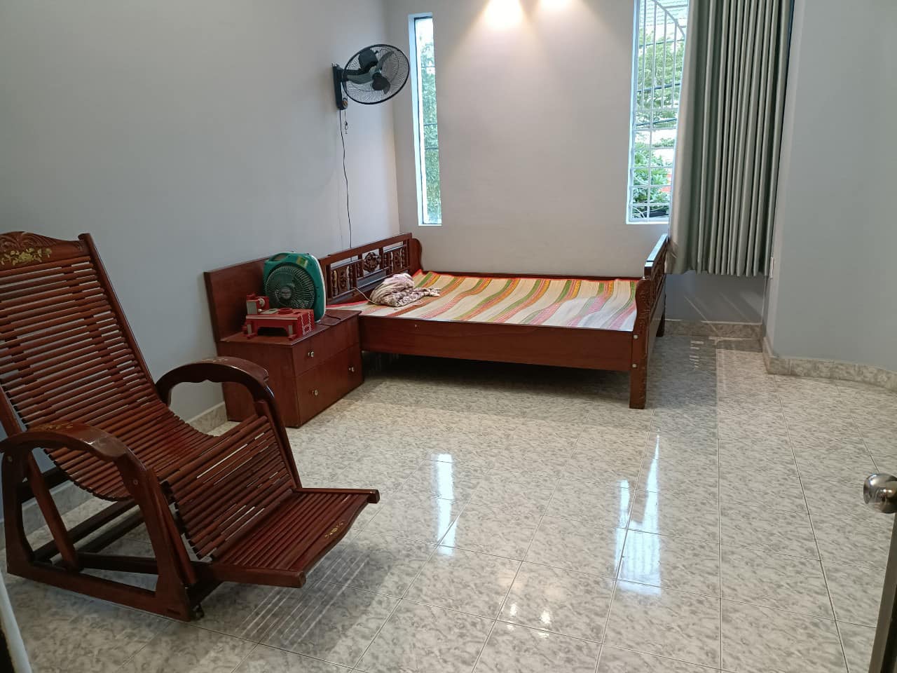 Bán nhà Khu VIP  Hiệp Bình Chánh, Gigamall Phạm Văn Đồng 180m2 23.5 tỷ 13002118