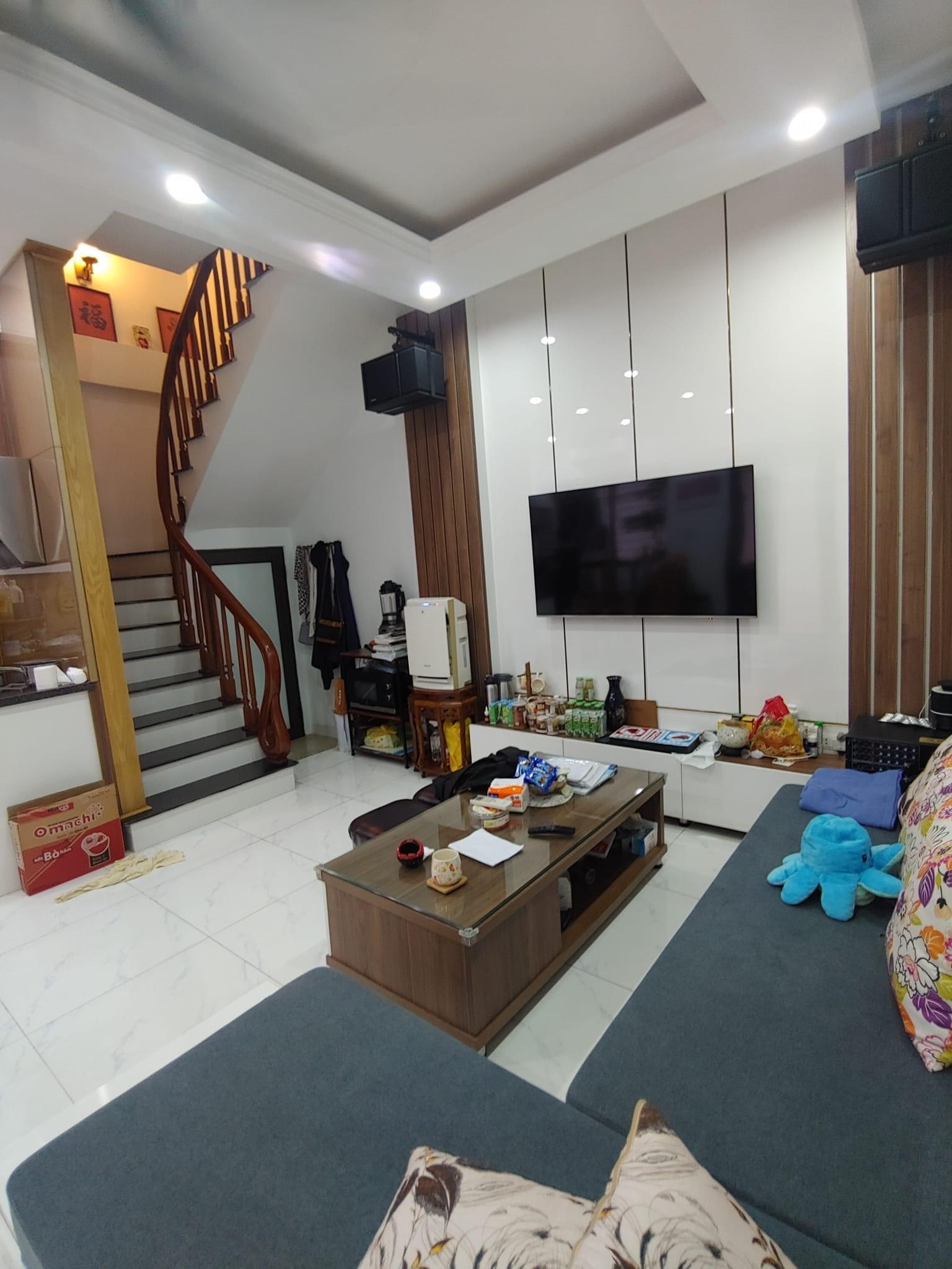 BÁN NHÀ NGÕ 390 NGUYỄN VĂN CỪ 37M2 5T Ô TÔ ĐỖ CỬA GẦN CC BERRIVER 13012231