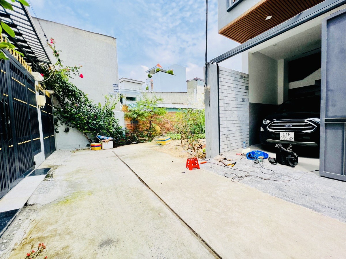 Bán đất sổ hồng quận 2,lê văn thịnh 13063549