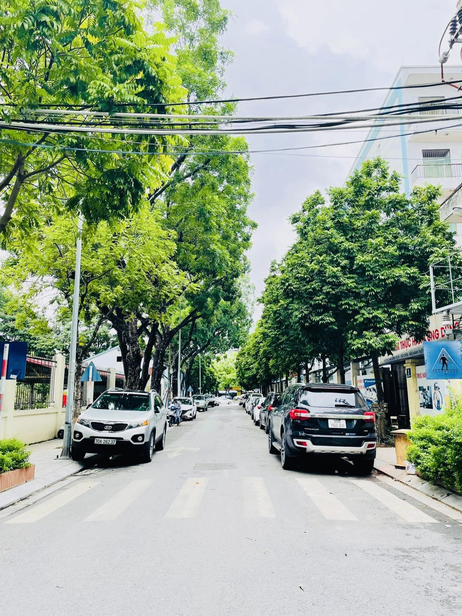 ⛳️ NGÕ 12 PHỐ NGUYỄN VĂN HUYÊN💥60M2 - MT 4M - NHÀ ĐẸP - KINH DOANH - GARA Ô TÔ - ĐƯỜNG THÔNG (Q. CẦU GIẤY) ❇️ 13123598