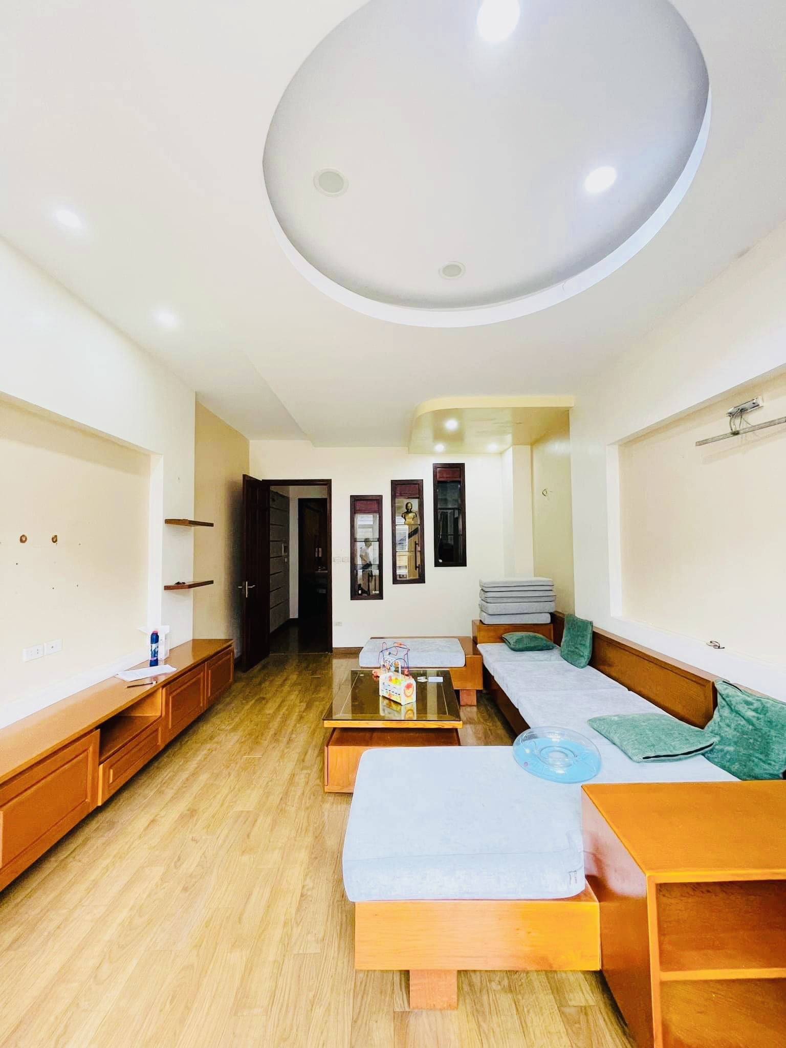 ⛳️ NGÕ 12 PHỐ NGUYỄN VĂN HUYÊN💥60M2 - MT 4M - NHÀ ĐẸP - KINH DOANH - GARA Ô TÔ - ĐƯỜNG THÔNG (Q. CẦU GIẤY) ❇️ 13123598