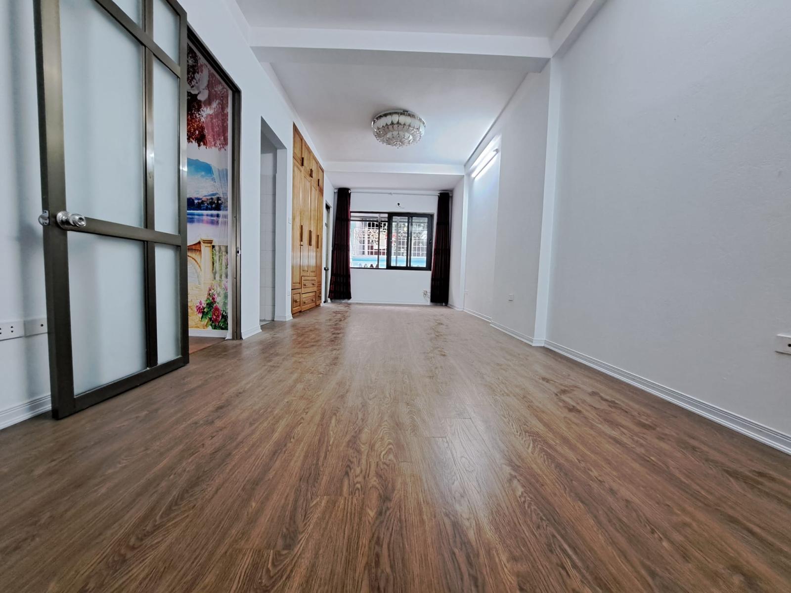 Bán nhà phố Cầu Đơ, 40m2, ô tô đỗ, mặt tiền khủng 13133998