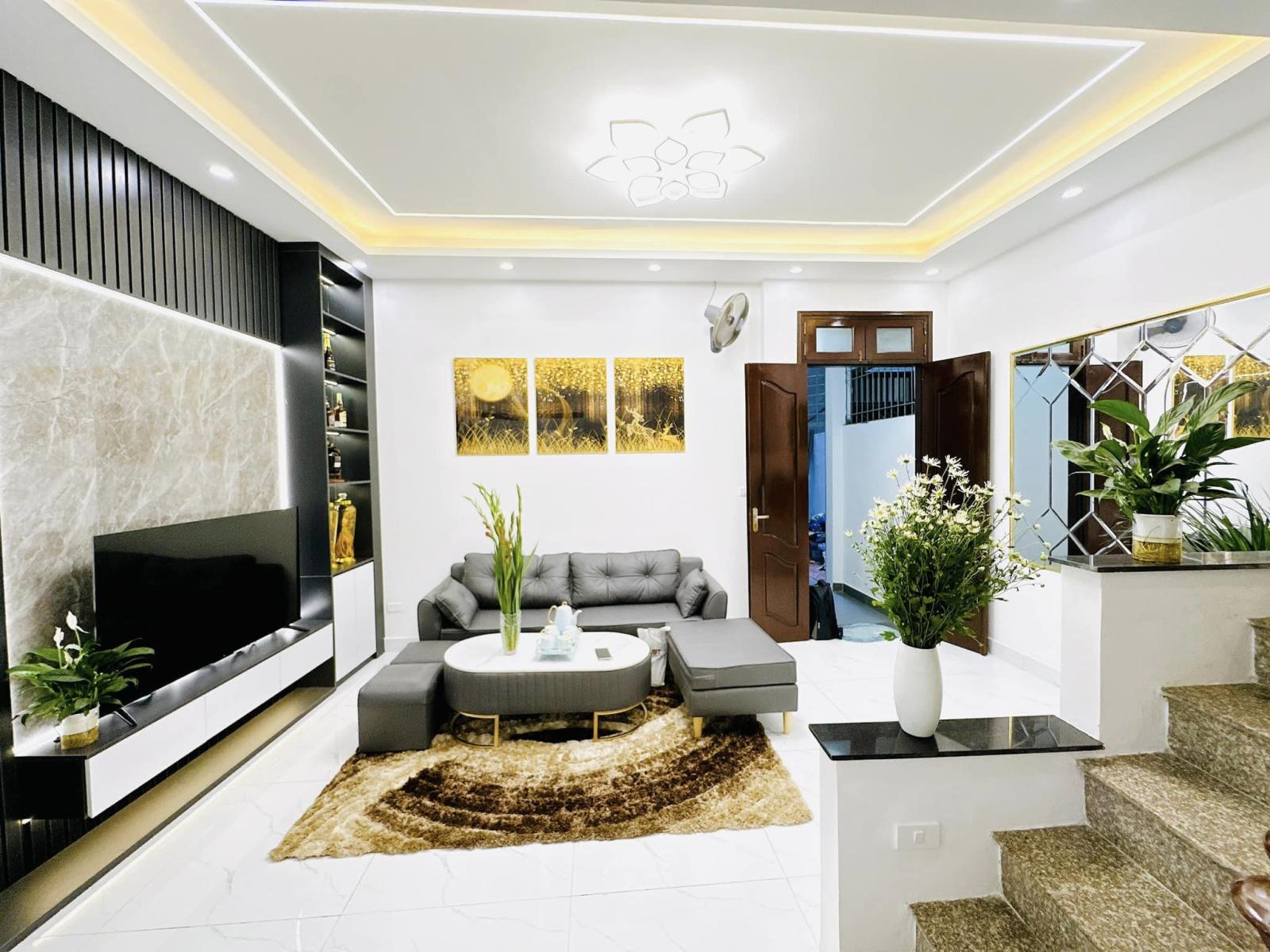 Siêu hiếm nhà Bạch Mai đẹp chói lóa 5 tầng lừng lững ba bước ra phố ở ngay 13144096