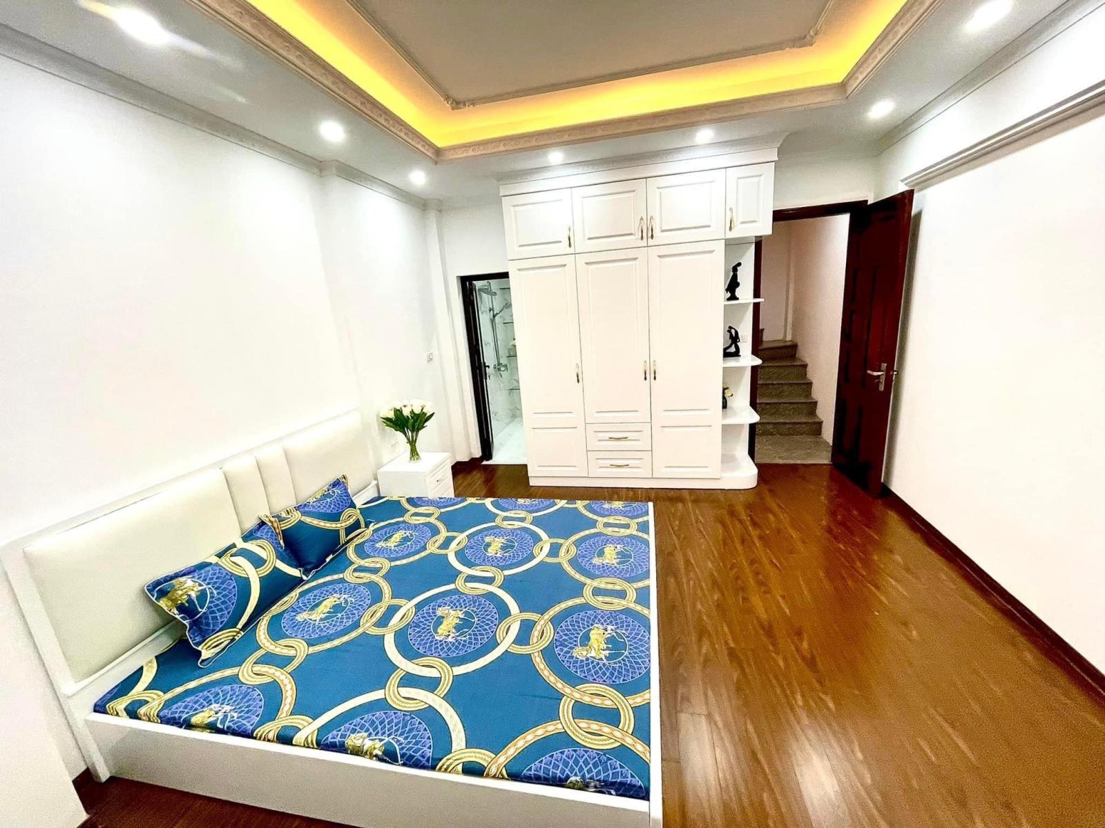 Bán nhà phố Hoàng Quốc Việt Nghĩa Đô Cầu Giấy 40m2 6tầng nhỉnh 5ỷ gần ôtô (3) 13166810