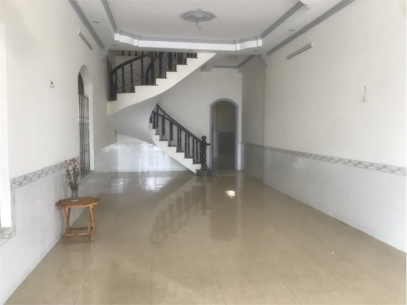 Cho thuê mặt bằng 1 trệt 2 lầu 90m2 đường 30/4, TP Vũng Tàu 13169871