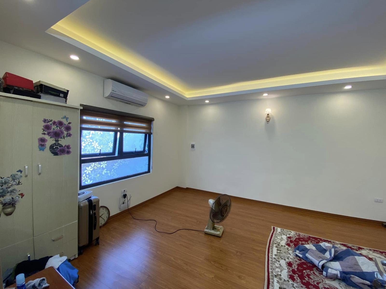 Chuyển Công Việc Bán Nhà Ngọc Thuỵ, Long Biên 35m2, 5T, giá 3,75 tỷ  13185575
