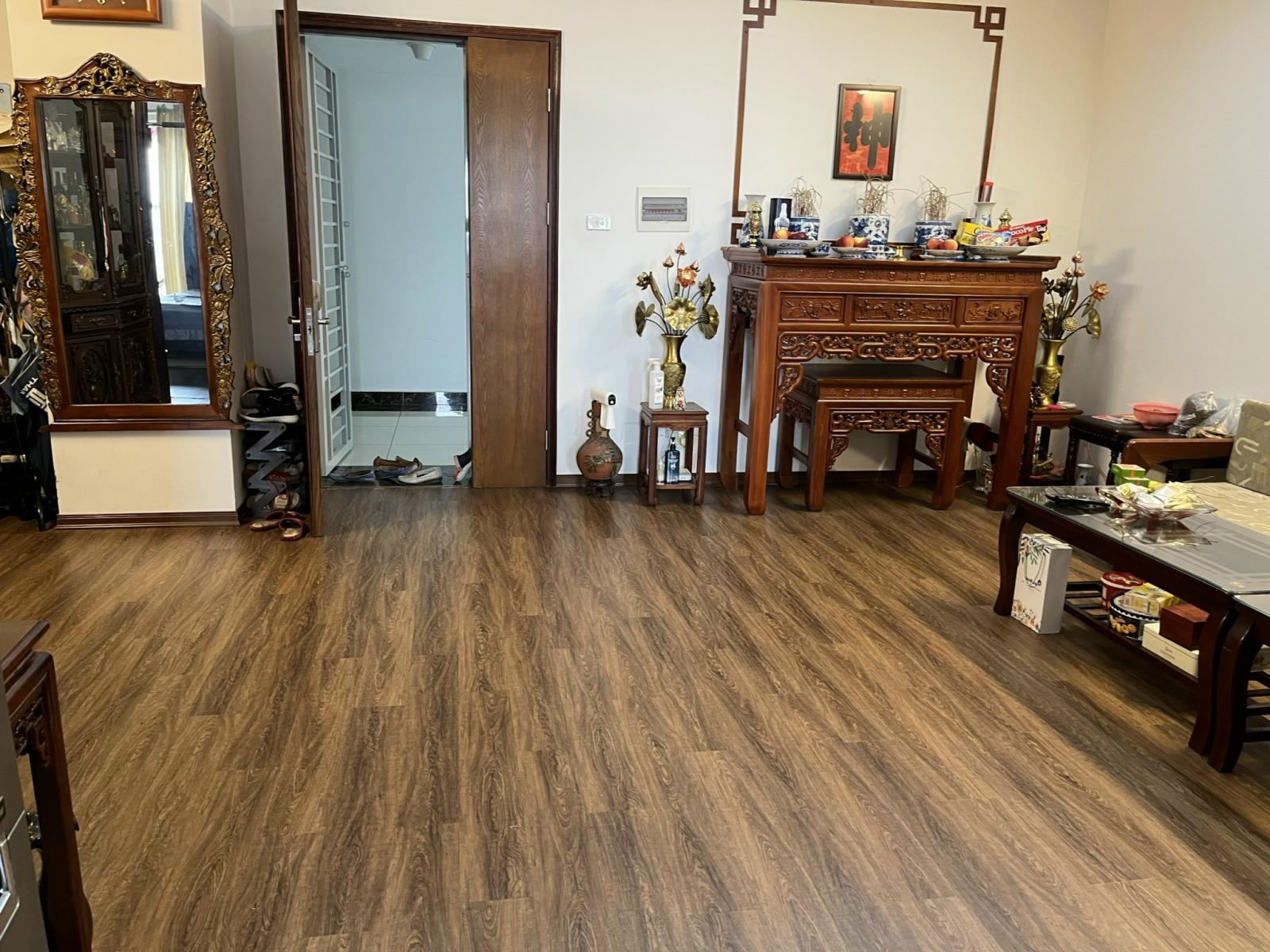 Chính chủ cần bán gấp CHCC CT36 Xuân La 72m2, 2PN có 2 ban công thoáng mát giá 3,15 tỷ. 0988296228 13192728