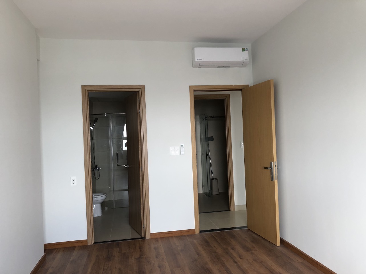 Cho thuê căn hộ Carillon 7, Q. Tân Phú, 86m2 2PN/2WC, NTCB nhà mới, view Đầm Sen cực thoáng mát  13218078