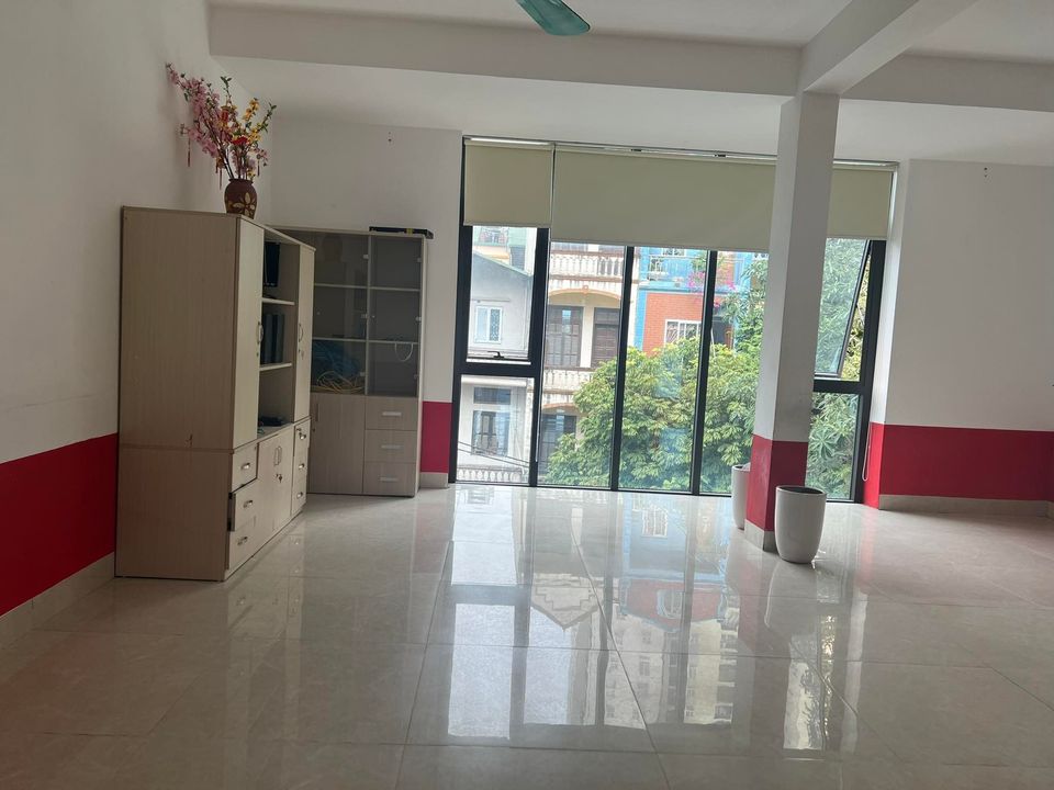Cần cho thuê văn phòng 110 m2 tại phố Lê Lai, Hà Đông 13249566