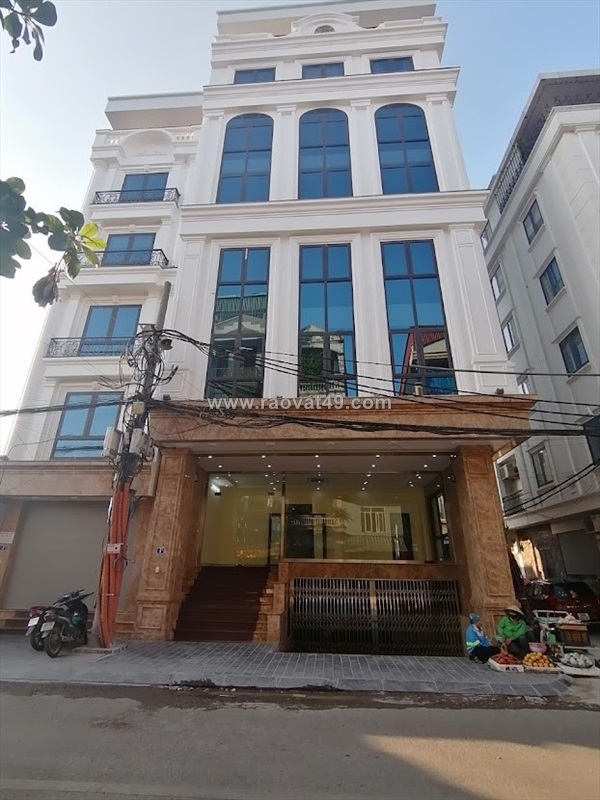 Bán tòa nhà Văn Phòng 9 tầng mặt phố Nguyễn Lương Bằng Dt 204m2 Mt 8.5m. Giá 120 tỷ
 13269460