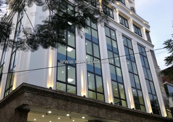 Bán tòa nhà Văn Phòng 9 tầng mặt phố Nguyễn Lương Bằng Dt 204m2 Mt 8.5m. Giá 120 tỷ
 13269895