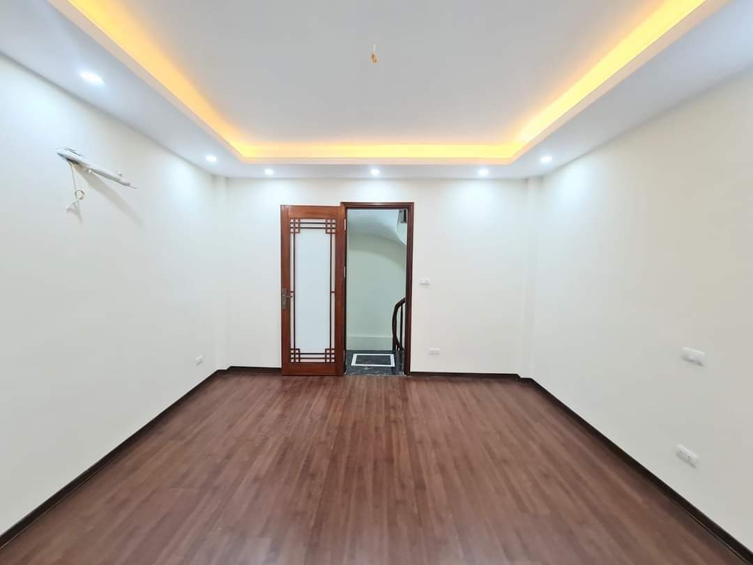 Bán nhà để ở Trung tâm quận Hoàng Mai,gần phố Trương Định 5 tầng, ngõ nông chỉ 3,75 tỷ 13276026