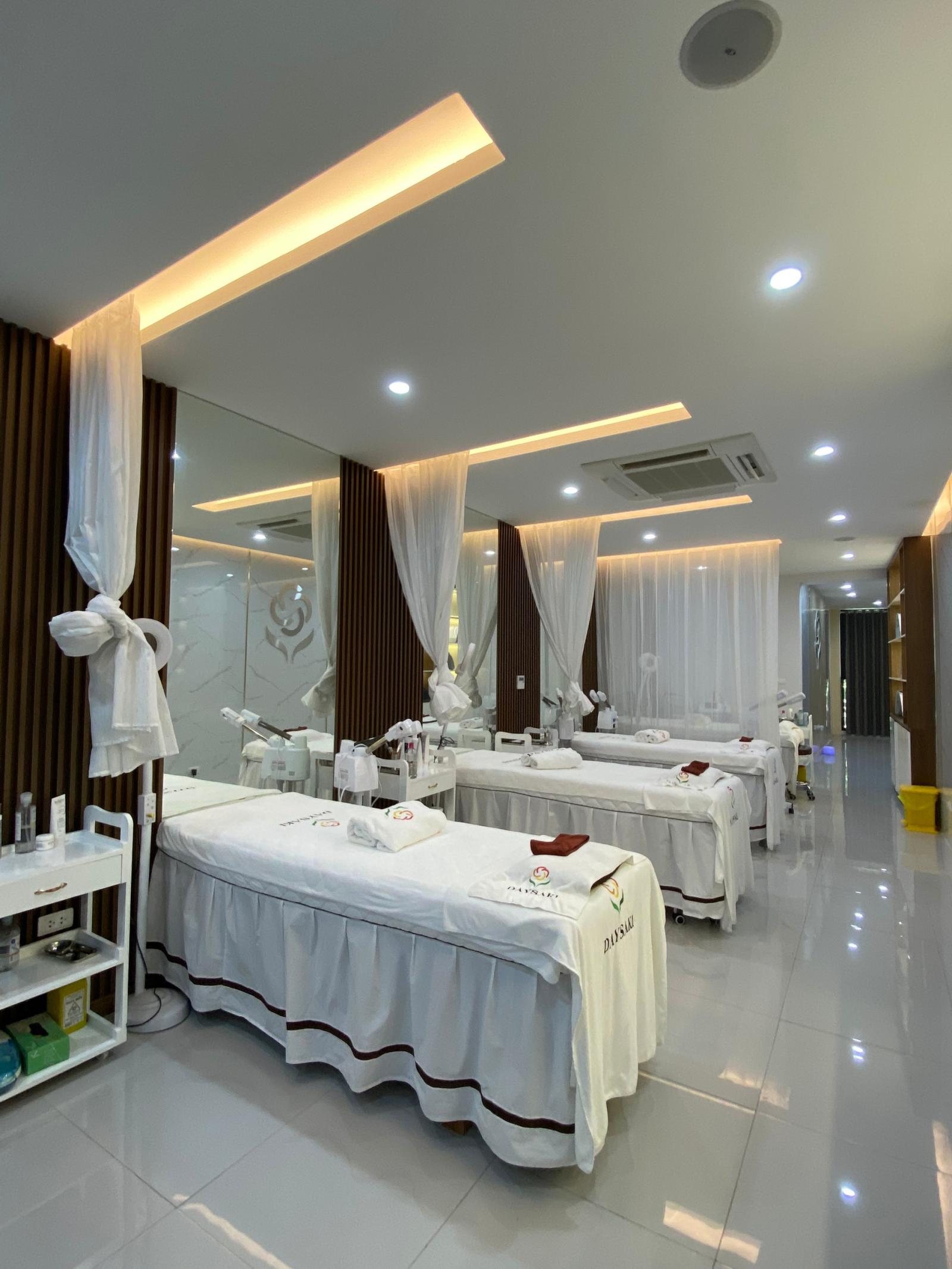 Cần sang nhượng spa- dược mỹ phẩm tại 31 Trần phú và 84 Cầu Giấy 13276250