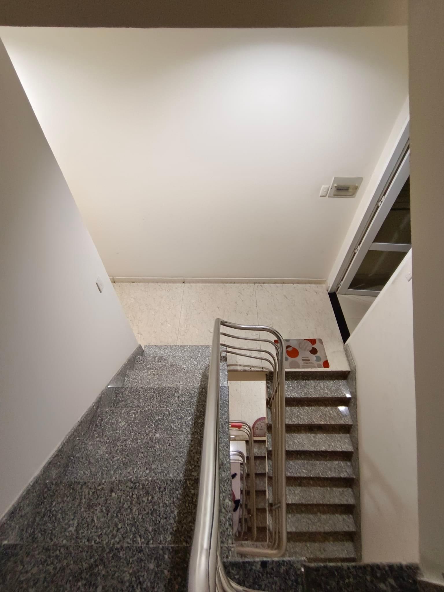 Bán Nhà Mặt tiền Đồng Đen - ngay Bàu Cát đôi, 64m2 (4x16), 5 Tầng, 18.9 tỷ (TL) 13281667