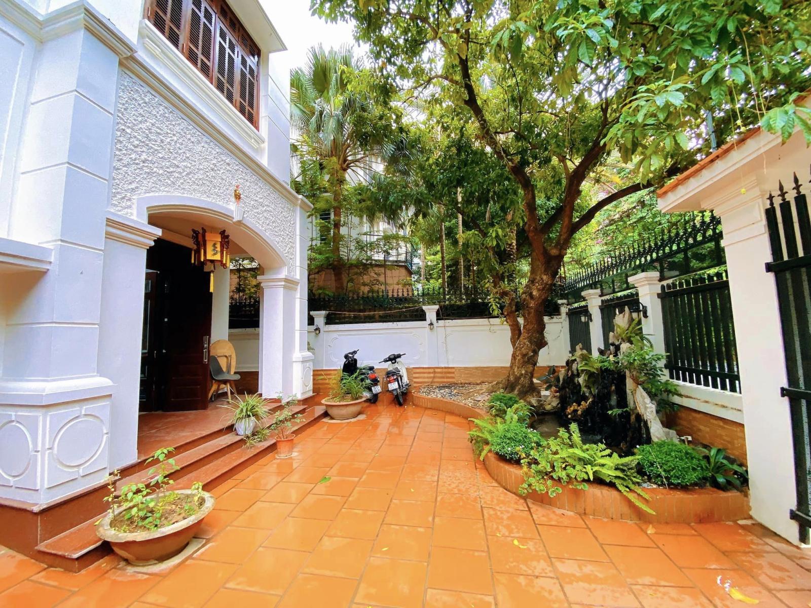 Biệt thự Mỹ Đình 200m Nhà mặt phố vuông góc Nguyễn Cơ Thạch Giá vỡ nợ 13283024