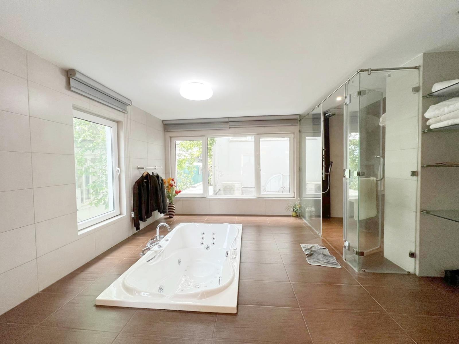 Biệt thự Vườn Đào Giá nào cũng bán 13293997