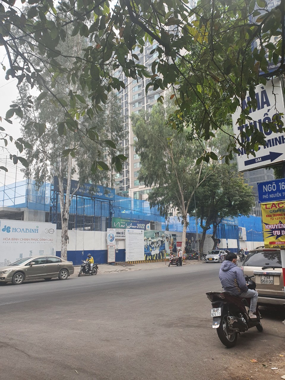 Chính chủ cho thuê nhà mặt phố Nguyễn Tuân,Thanh Xuân, Hà Nội lô góc DT 55m2/sàn /7 tầng. LH. 0866683628 13299770