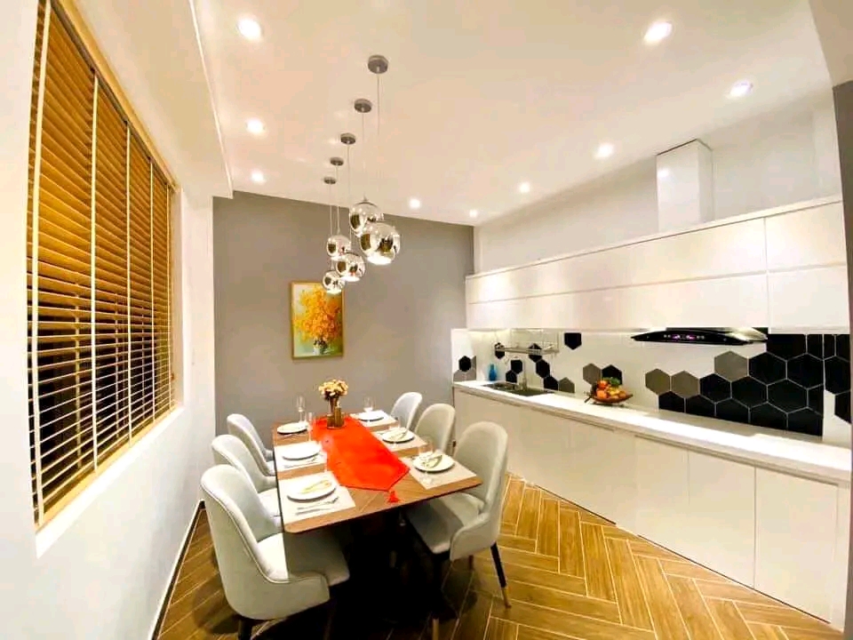 Bán nhà mới -P6  Dương Quảng Hàm 1 trệt 3 lầu 4 pn 13315850