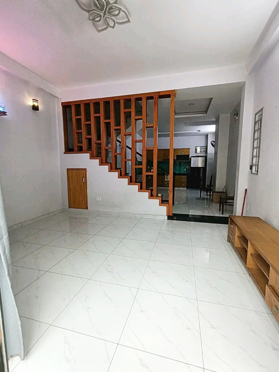 Bán nhà Linh Chiểu sau ĐH Ngân Hàng 67m 5m x13.5m Full nội thất 13325505