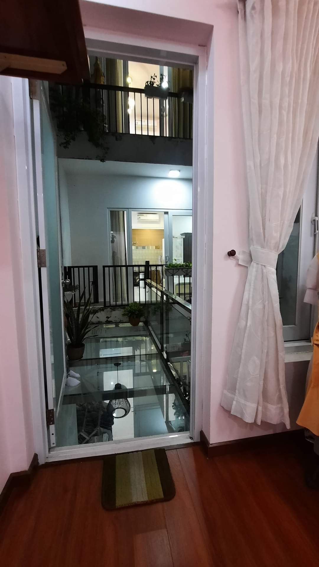 Nhà mới tinh, Nguyễn Thái Sơn, trước nhà 4m, 3 tầng BTCT. 13328076