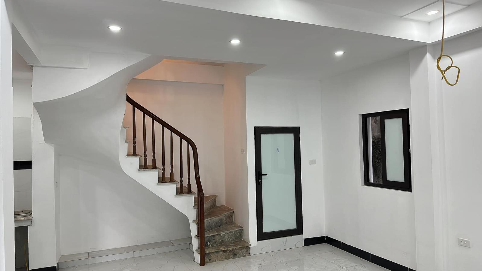 Giá Tốt. Chuyển Công Việc Bán Nhà Phúc Lợi, Long Biên 4T, 35m2 chỉ 2,4 tỷ 13330045