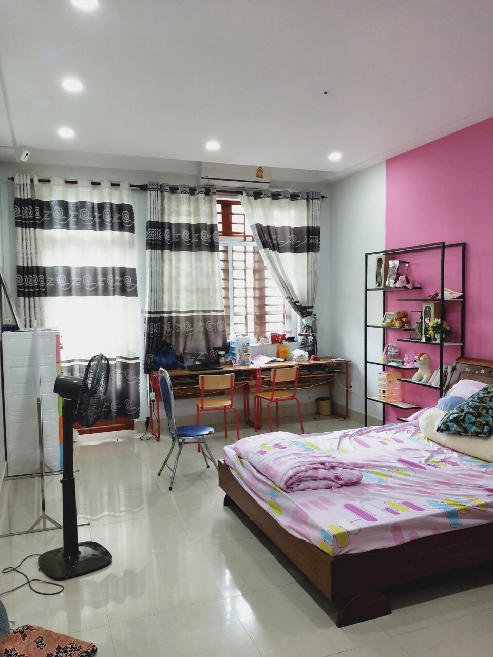 Nhà MTKD ngay sân bay, 95m2, ngang to 4.2m, 4 lầu Nguyễn Văn Công, tiềm năng, 18 tỷ. 13330359