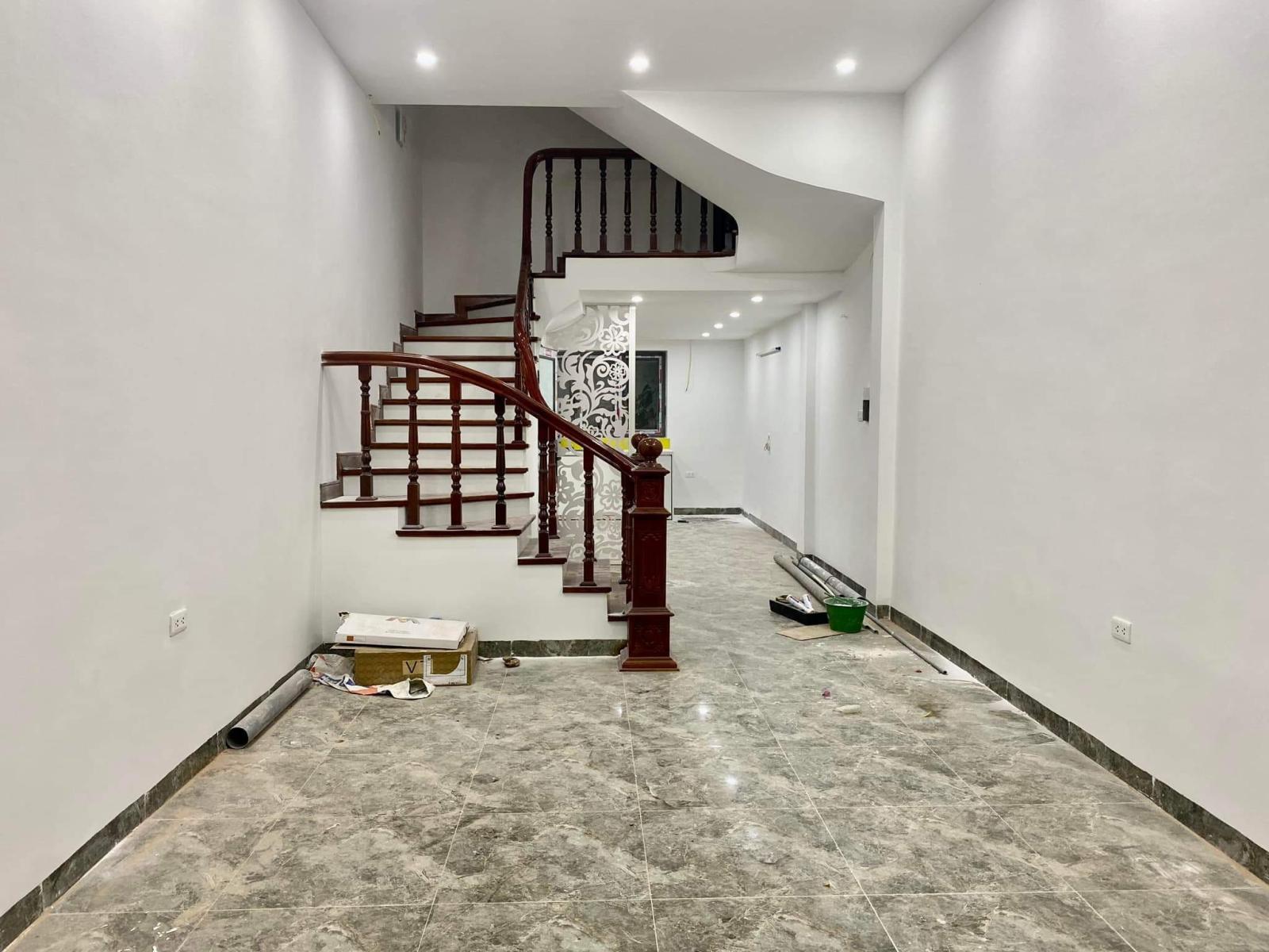 Bán nhà Hào Nam 55m Phân lô cán bộ Ô tô vào nhà Giá bán gấp 13331235