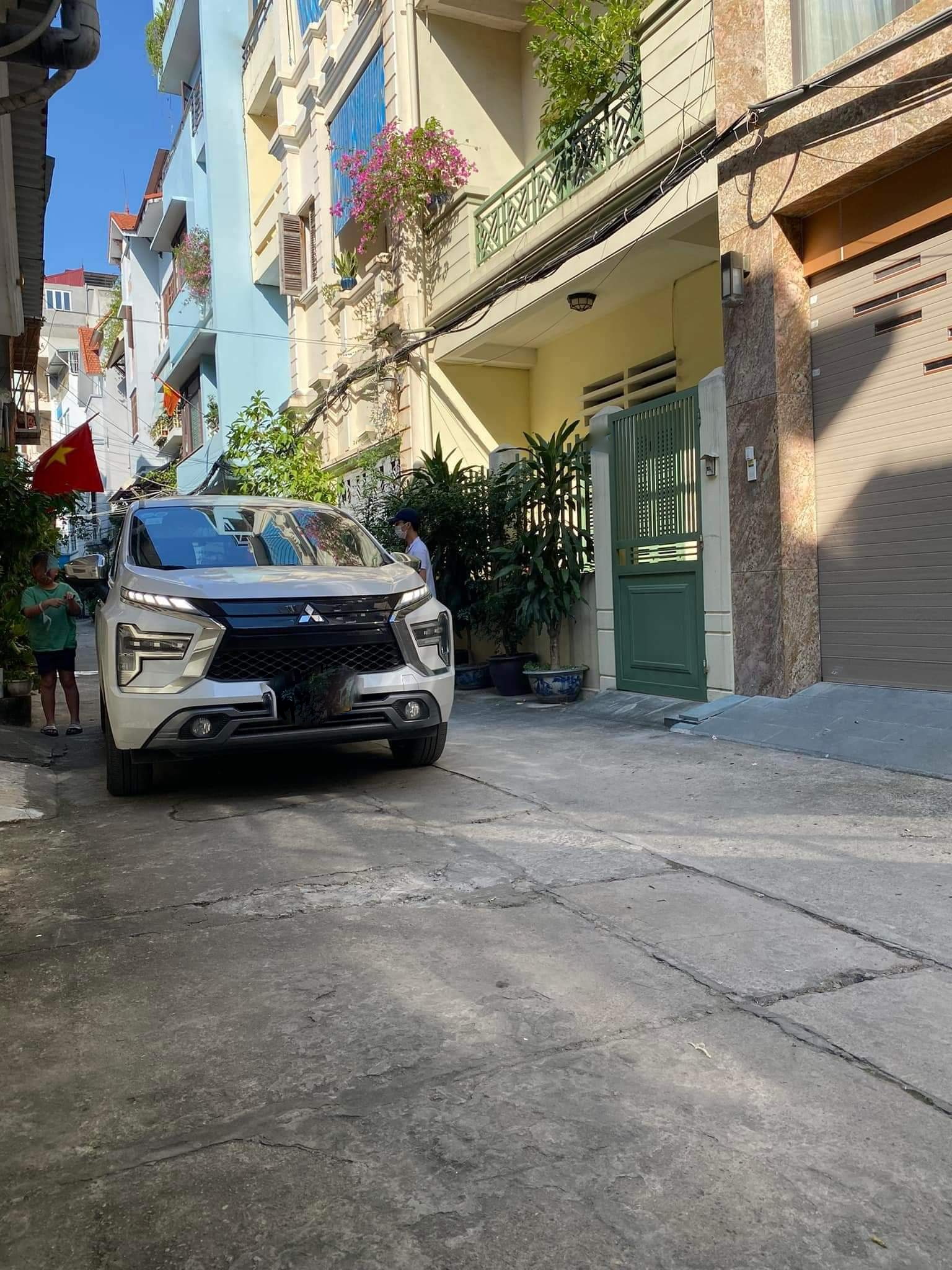 Bán nhà Hào Nam 55m Phân lô cán bộ Ô tô vào nhà Giá bán gấp 13331235