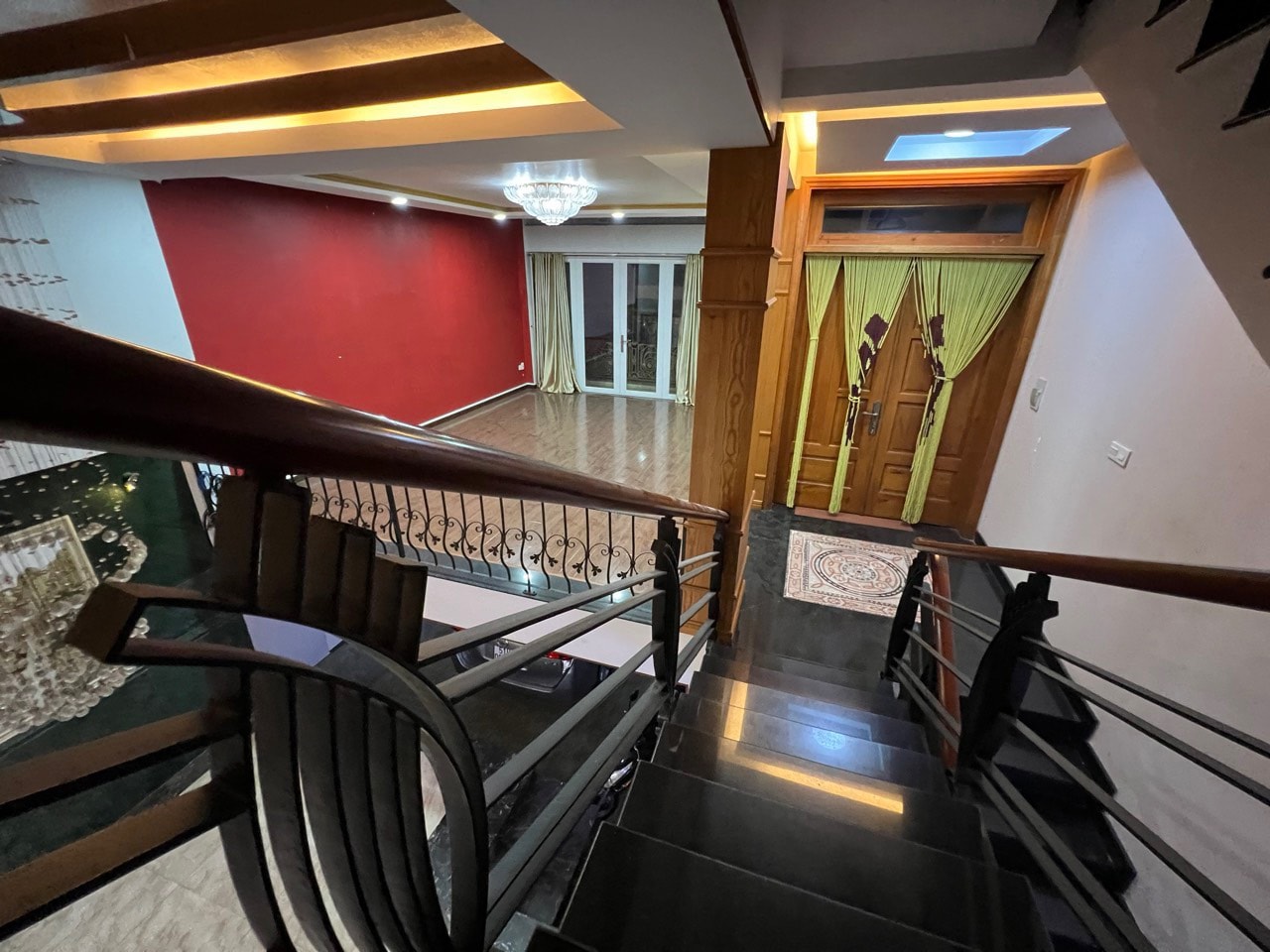 BIỆT THỰ KHU VIP - Gần Etown Cộng Hòa -  P13 Tân Bình - NGANG 7M 0967229394 13332293