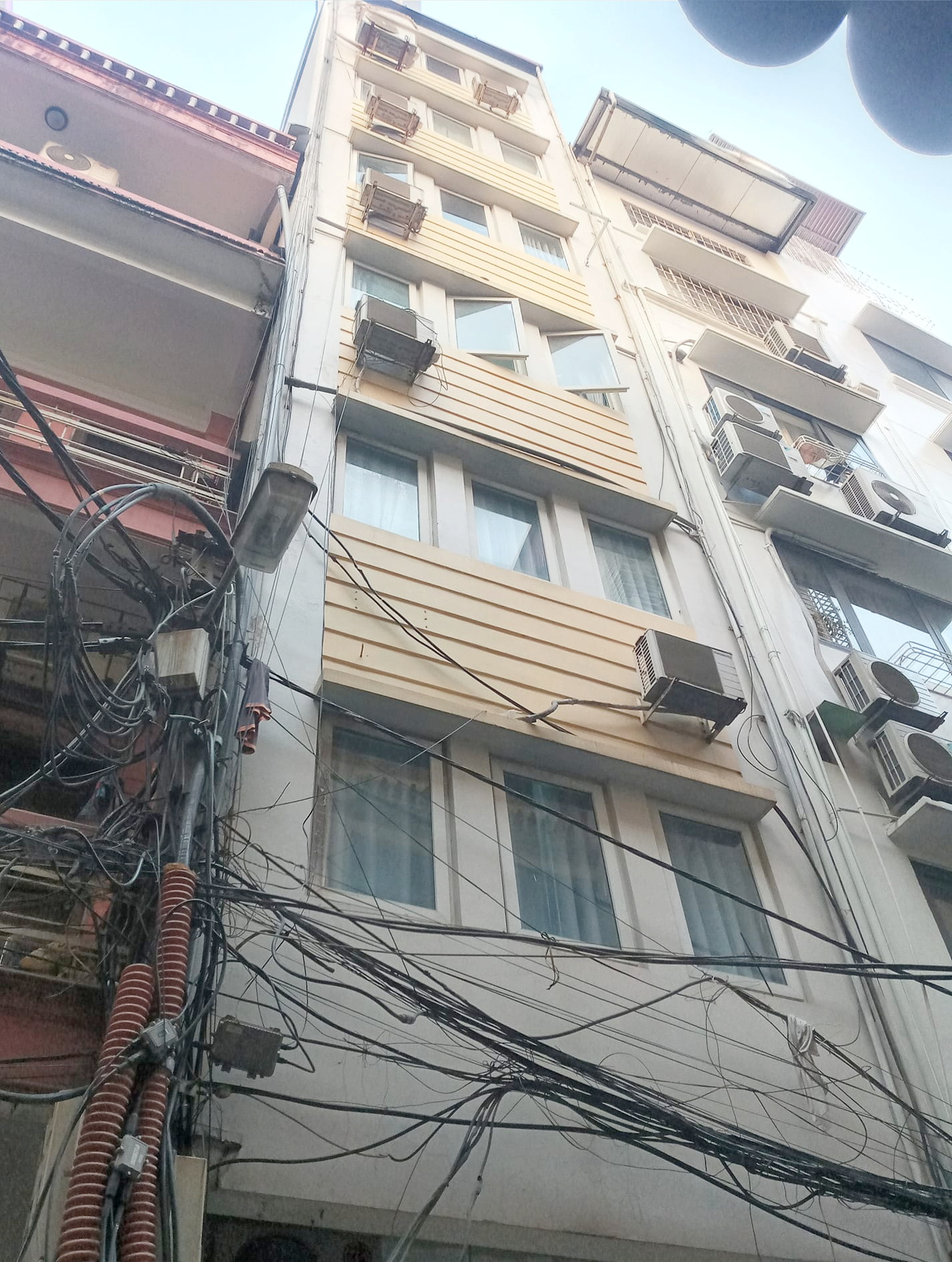 Bán nhà mặt phố Vũ Ngọc Phan 68m Phân lô 2 thoáng 7 tầng thang máy KD giá ngon 13340910