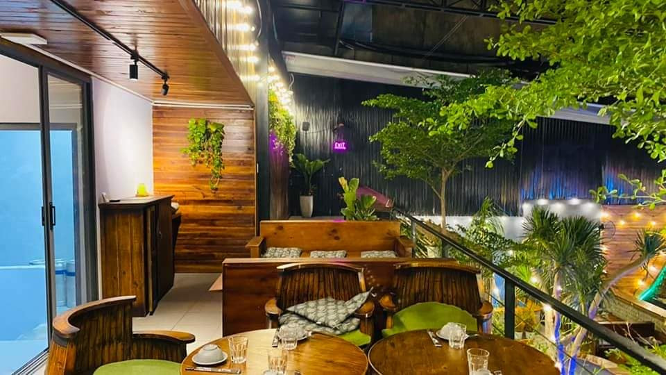 GIA ĐÌNH CẦN SANG NHƯỢNG NHÀ HÀNG BEER GARDEN & CAFE ACOUSTIC đang hoạt động ở quận Phú Nhuận 13341378