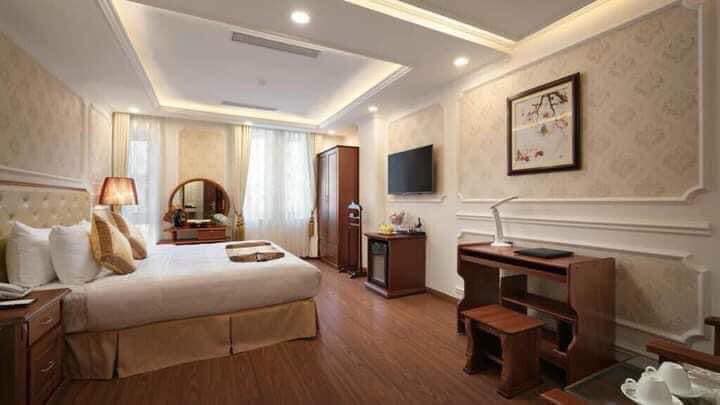 Bán khách sạn phố Hàng Bông Quận Hoàn Kiếm 13 tầng 100 phòng giá 520 tỷ. 13341736