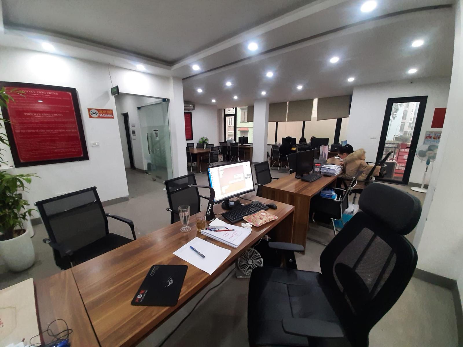 Cho Thuê tòa nhà văn phòng, Ngõ 603, Lạc Long Quân, Tây Hồ, 100m2, 6 tầng , giá thương lượng. 13349876