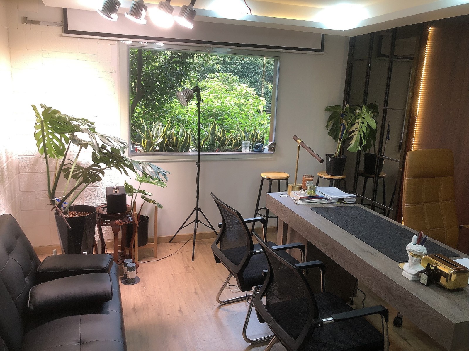 Bán nhà mặt tiền q11- lãnh binh thăng - 70m2- 6 tầng - 15tỷ - Viễn nhà phố 0902712121 13355068