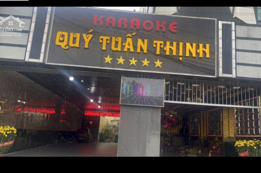 Bán căn nhà 4 tầng lầu mặt tiền Làng Karaoke tại 92 Trần Quang Diệu, Phường Nghĩa Lộ, Thành phố 13356102