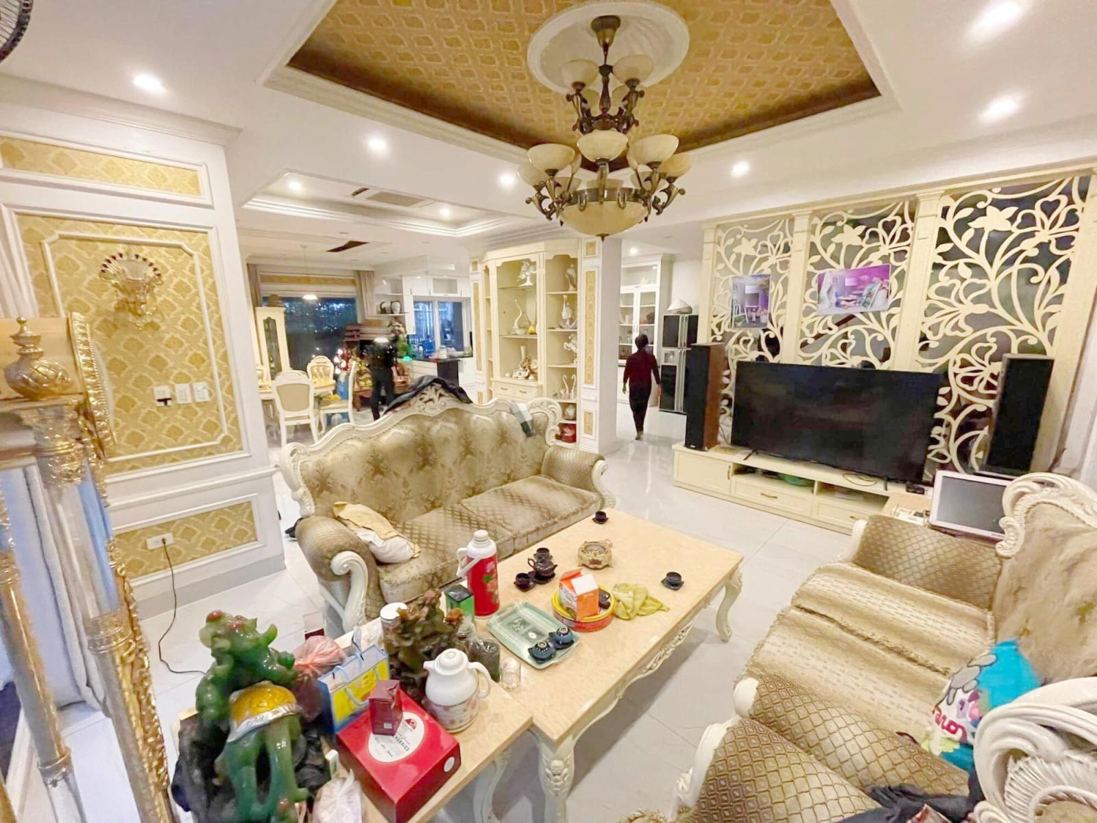 Bán nhà Long Biên 220m Biệt thự Sài Đồng tặng nội thất ở ngay Giá rẻ nhất khu vực 13361180