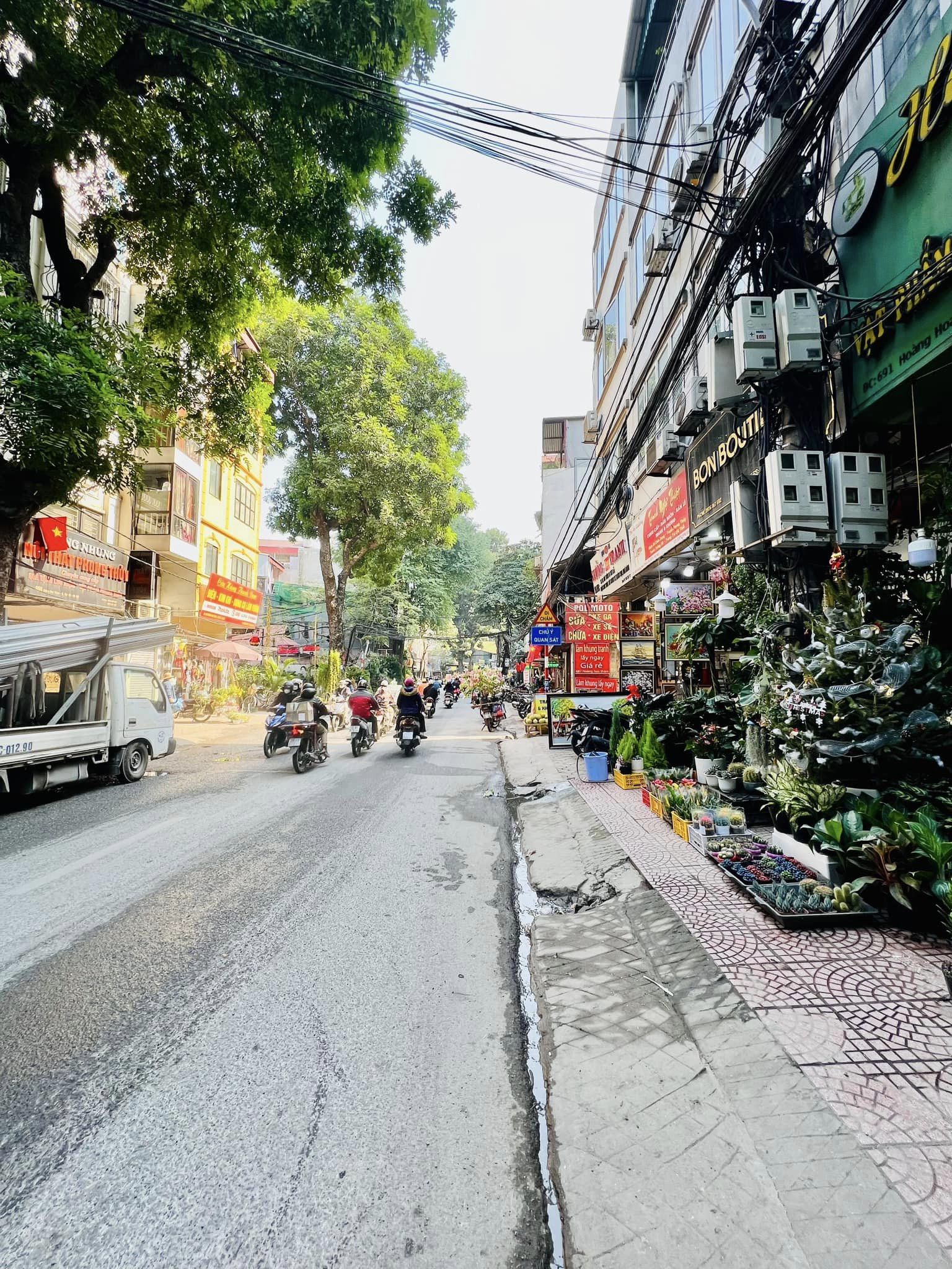 BÁN NHÀ MẶT PHỐ HOÀNG HOA THÁM VỈA HÈ, KINH DOANH ĐA NGHÀNH 60M 6 TẦNG 13.9TỶ 13361661